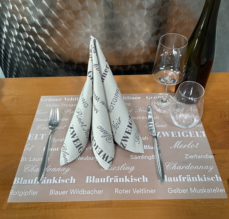 Weinserviette - Österreichische Rebsorten Weinserviette - Österreichische Rebsorten