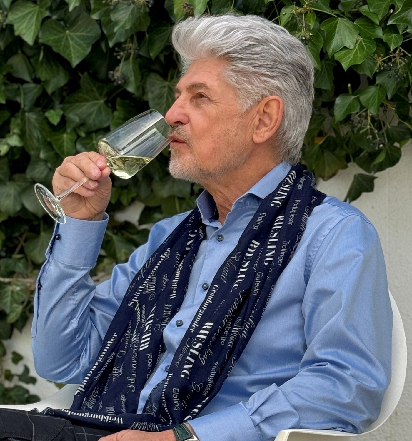 Wein-Schal aus Viskose Wein-Schal aus Viskose