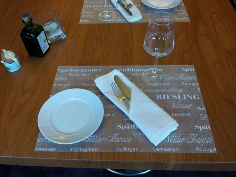 Silikon-Weinplatzset - Deutsche Rebsorten Silikon-Weinplatzset - Deutsche Rebsorten