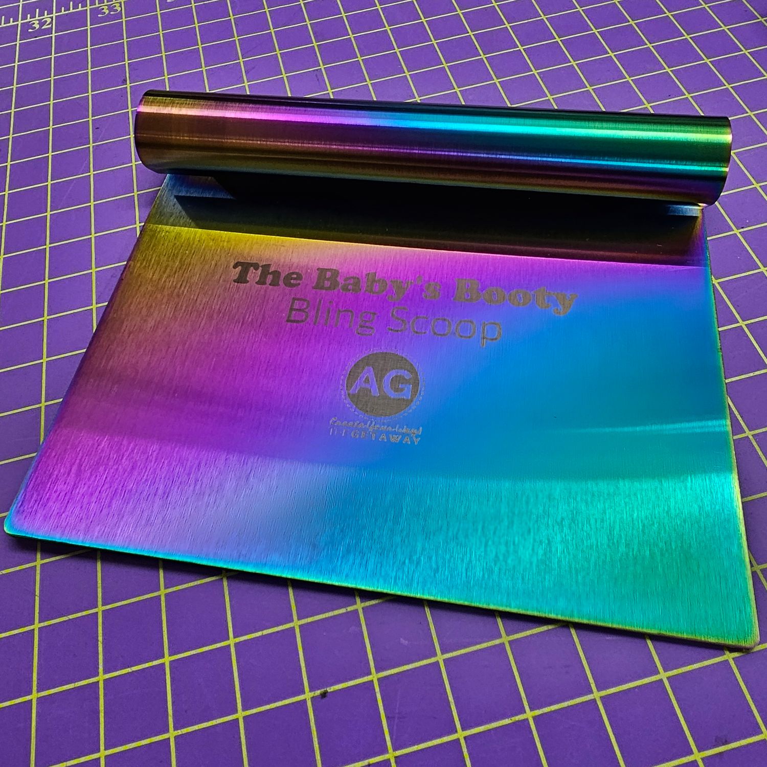 Rainbow Rhinestone Scoop – Metal Bling Scoop &amp; Pour Tool