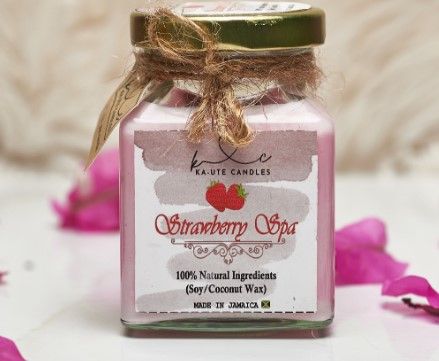 6oz Strawberry Spa Candle