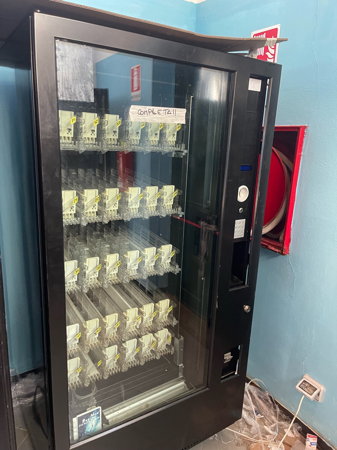 G drink 6 Vendo Sanden usato distributore automatico vending machine