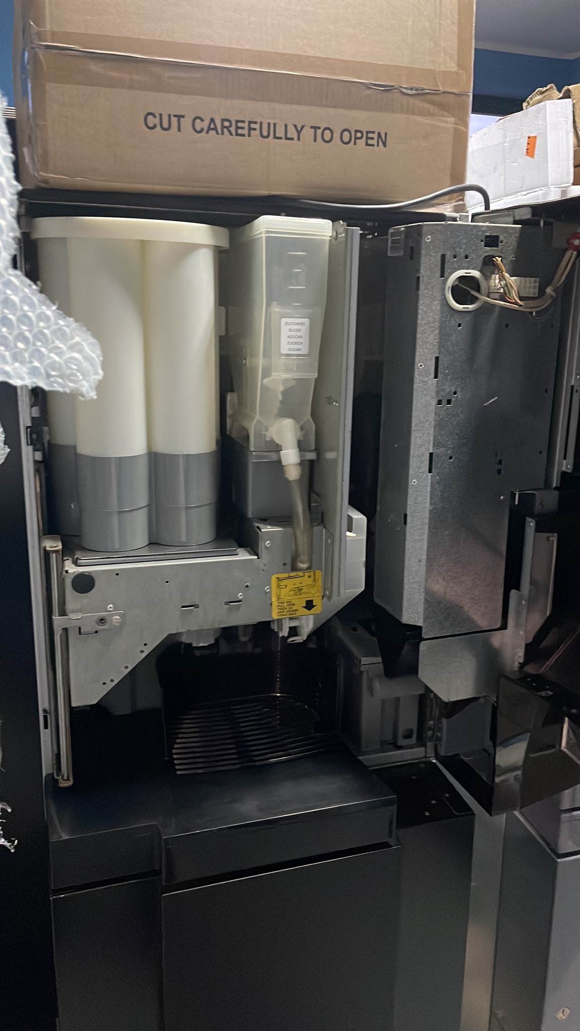 NECTA BRIO UP usata Grani distributore automatico vending machine