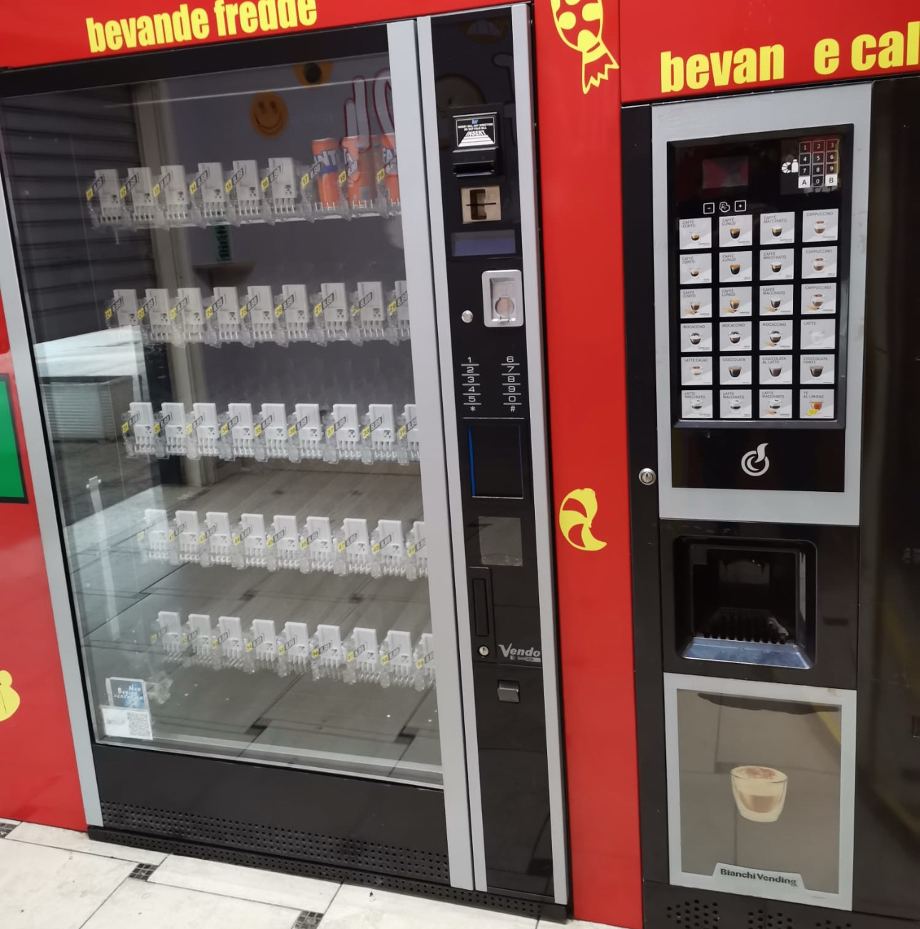 Negozio automatico affare h24  distributore automatico vending machine
