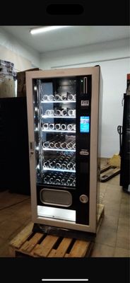 Distributore automatico Fas young 750 touch usato Vending Machines