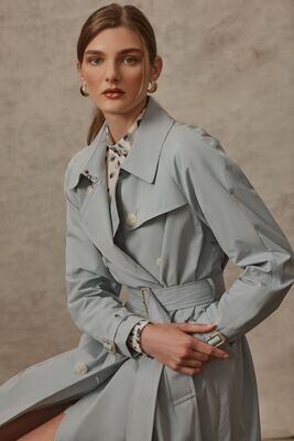 Luna Trench