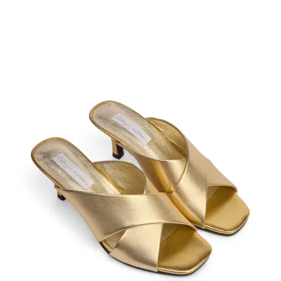 Lila Heel