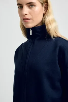 Lounge Zip Collar