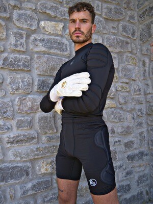 UNTER KURZEN HOSEN AUS GEPOLSTERTEM EVA