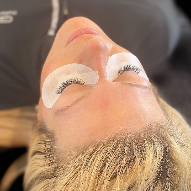 Classic lash extensions online course