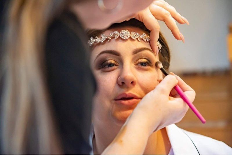 Make up artist online course