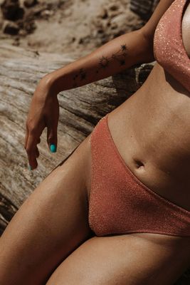 Female Intimate Waxing