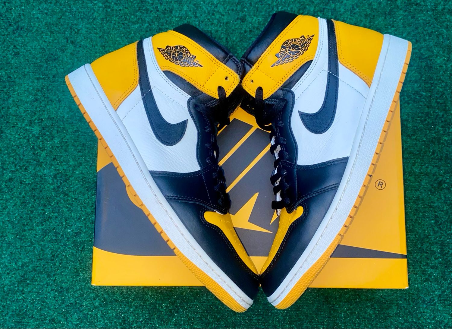 Air Jordan Retro 1 Yellow Taxi Sz 11