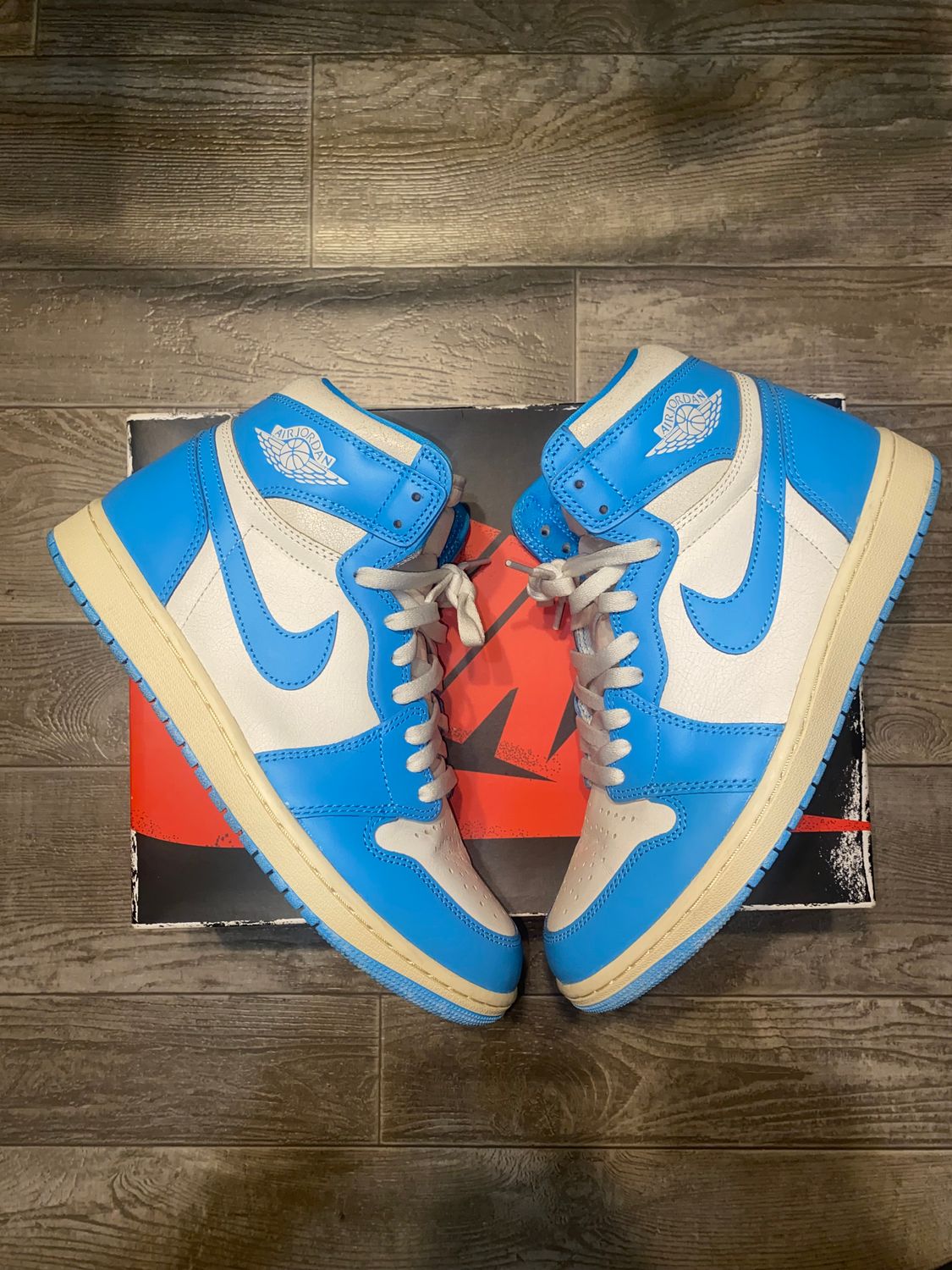 Air Jordan 1 UNC Reimagined Sz 9.5