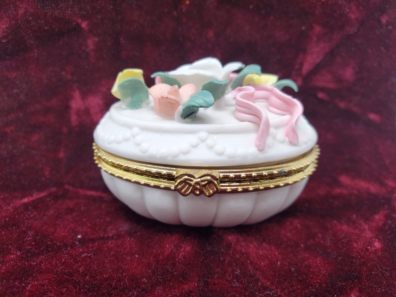 3D Floral Porcelain Gift Box