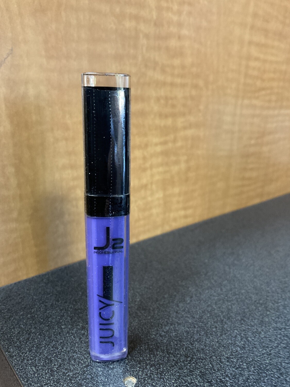 J2 lip gloss Wild violet