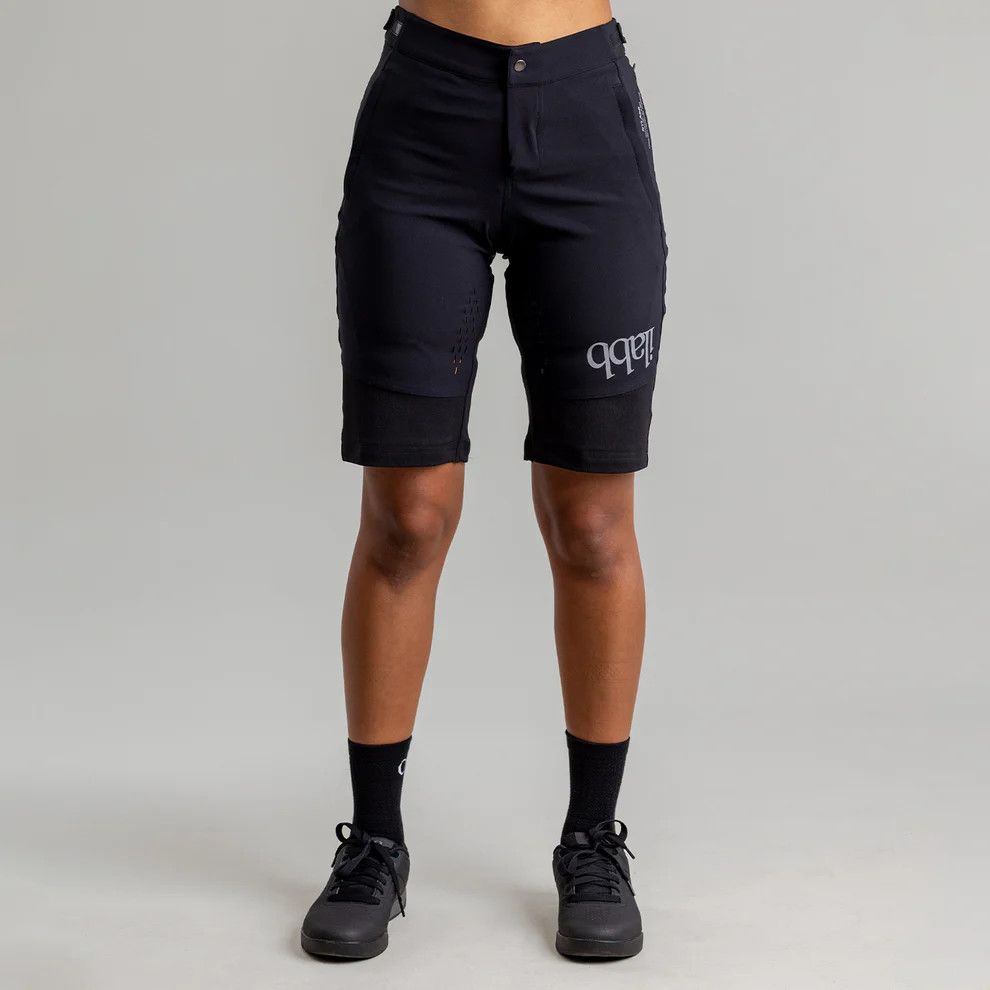 Ilabb Traverse Ride Short-Women&#39;s Black