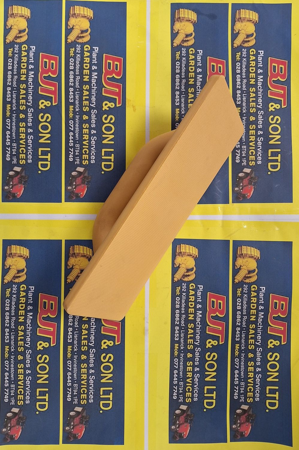 GT087 POLY TROWEL 140 X 280MM