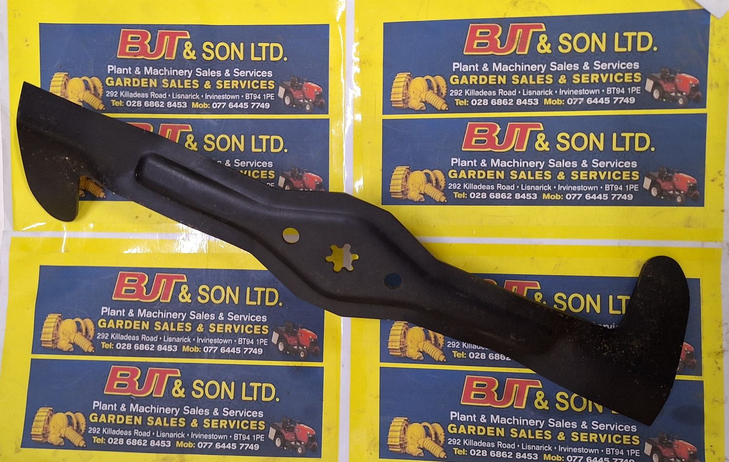 22-413 MOWER BLADE FOR AYP 42"