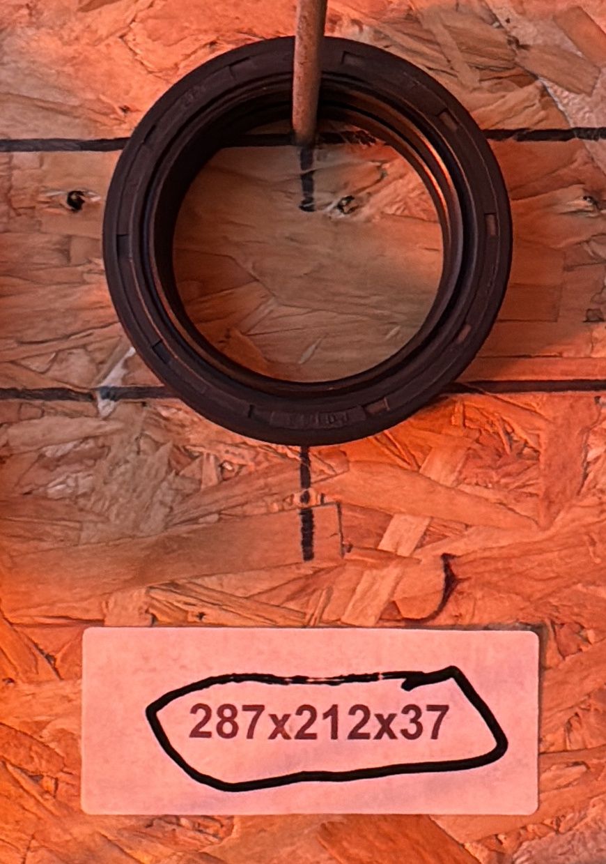 287X212X37 OIL SEAL