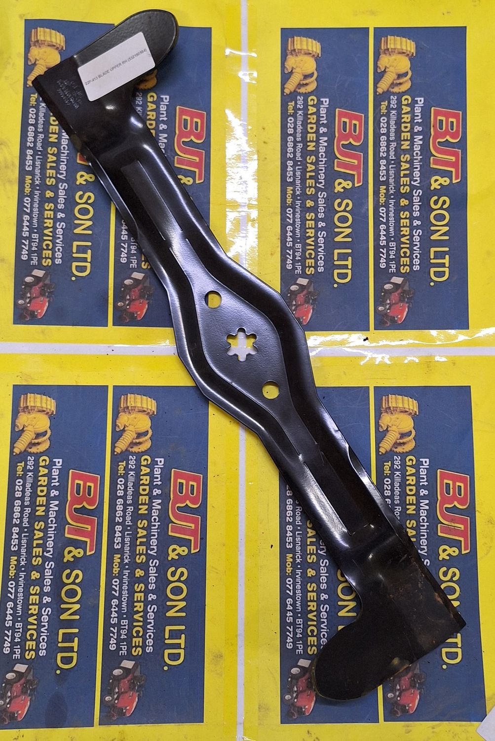 22P-413 MOWER BLADE UPPER RH (532180584)