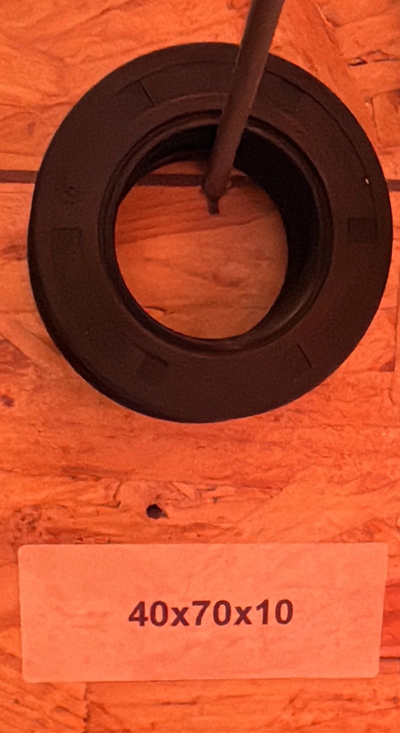 OILSEAL 40X70X10