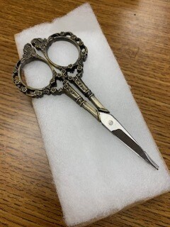 Victorian Scrollwork Scissors