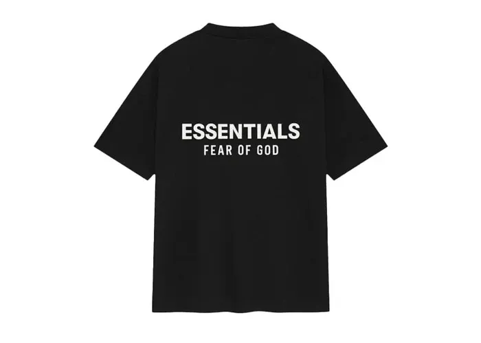 ESSENTIALS CLASSIC FIT T-SHIRT 