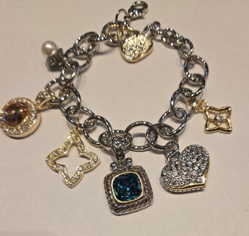 Two Tone Charm BR