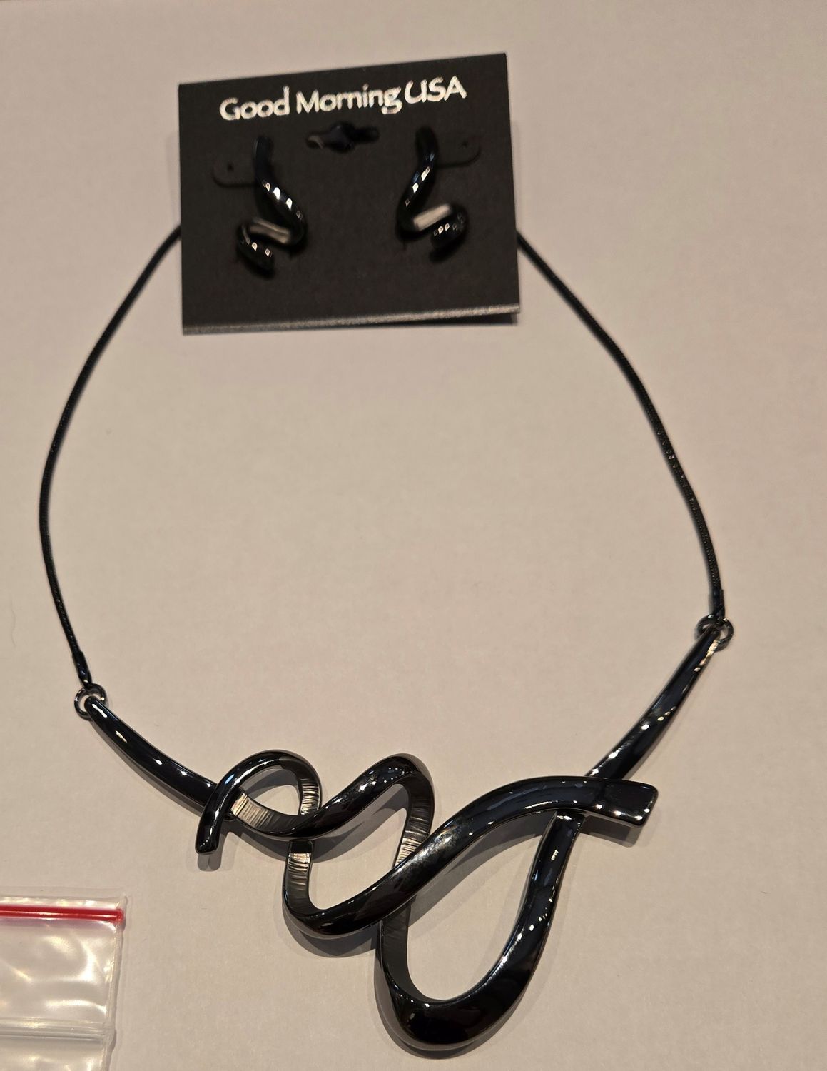 Swirl Necklace Set