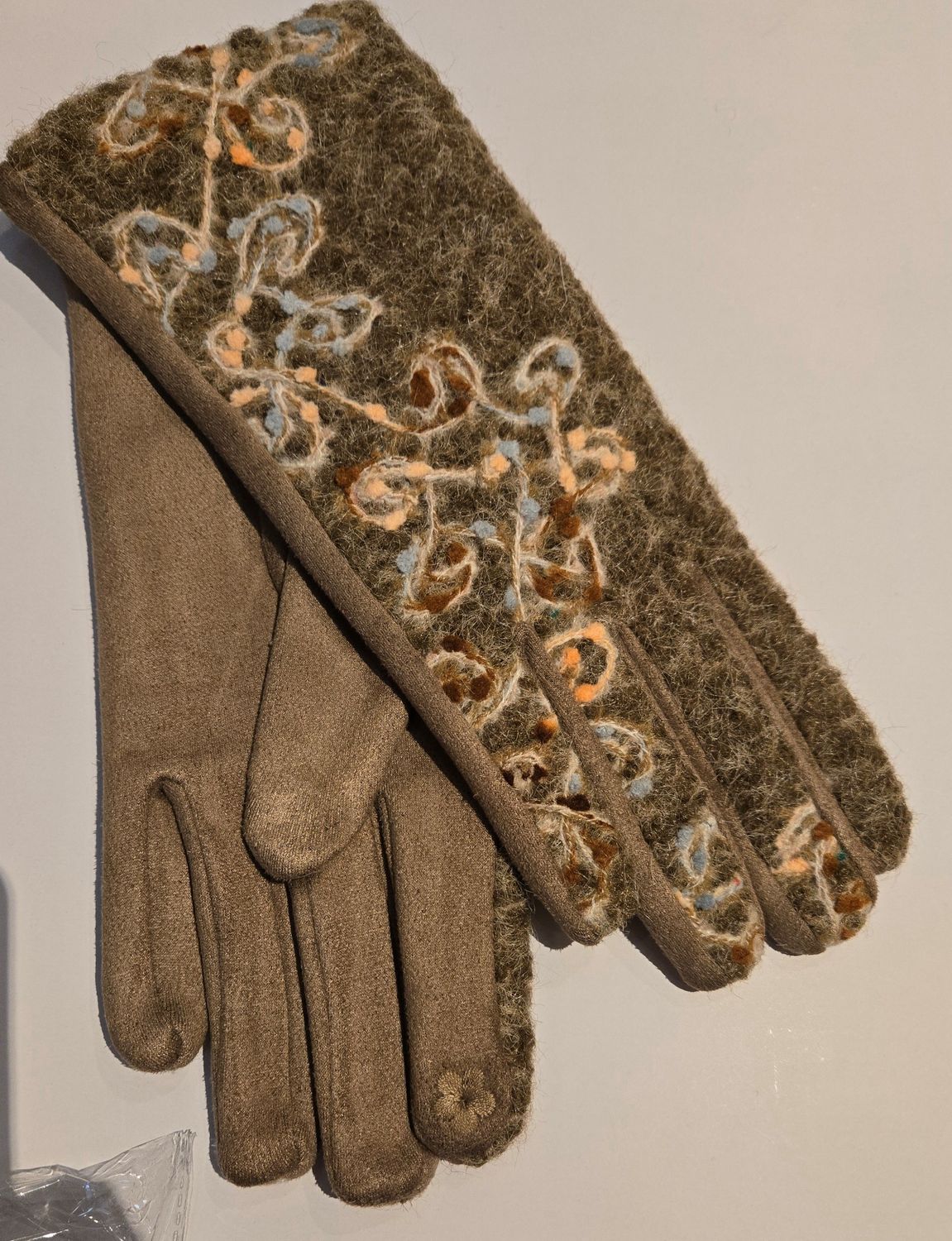 Taupe Patterned Gloves, Color: Taupe, Size: O/S