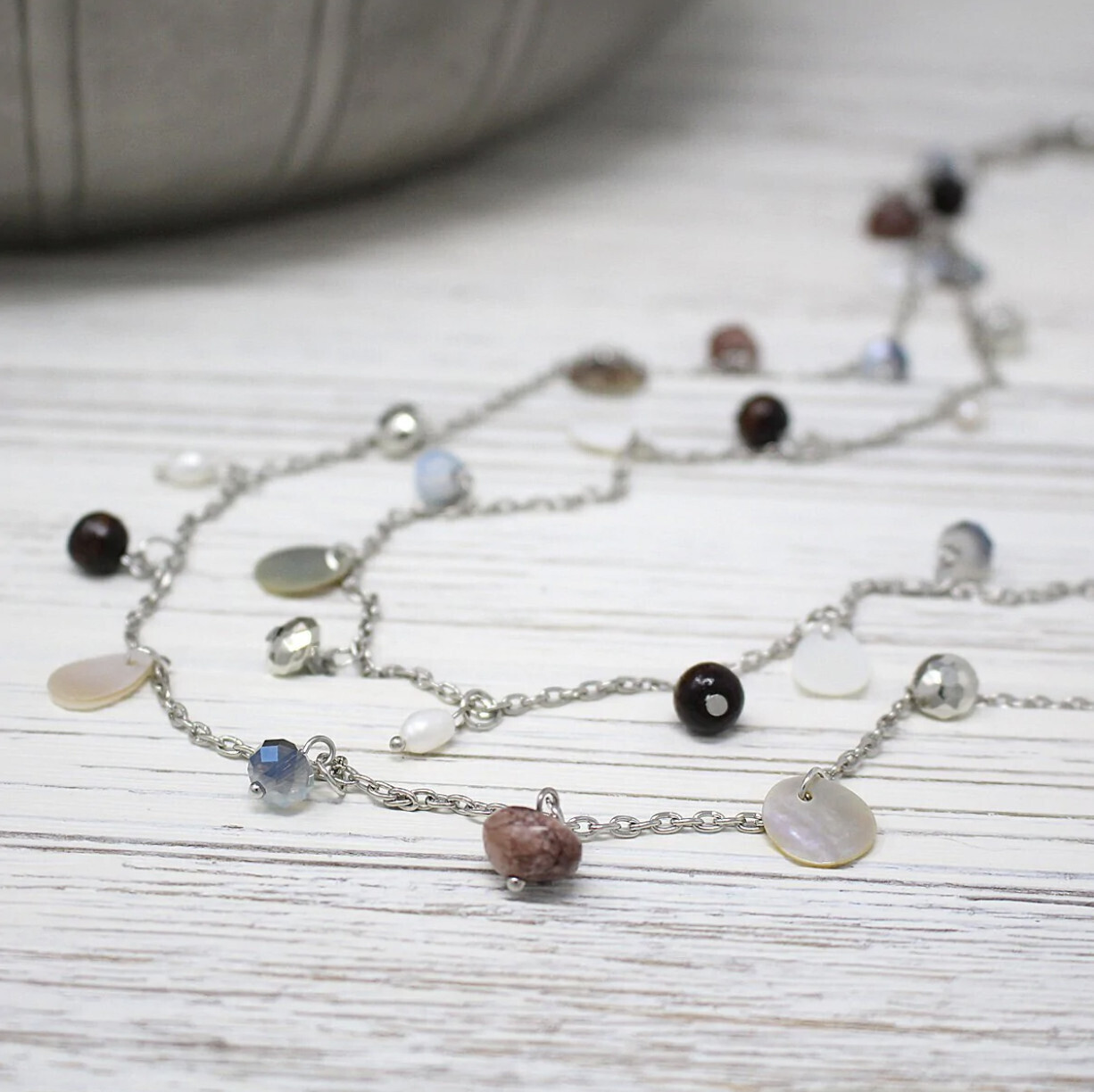 🇨🇦 Extra Long Single Strand Necklace