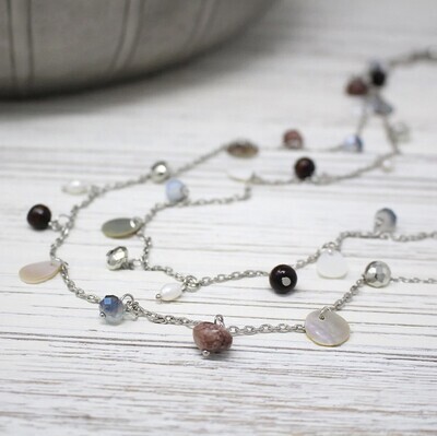 🇨🇦 Extra Long Single Strand Necklace