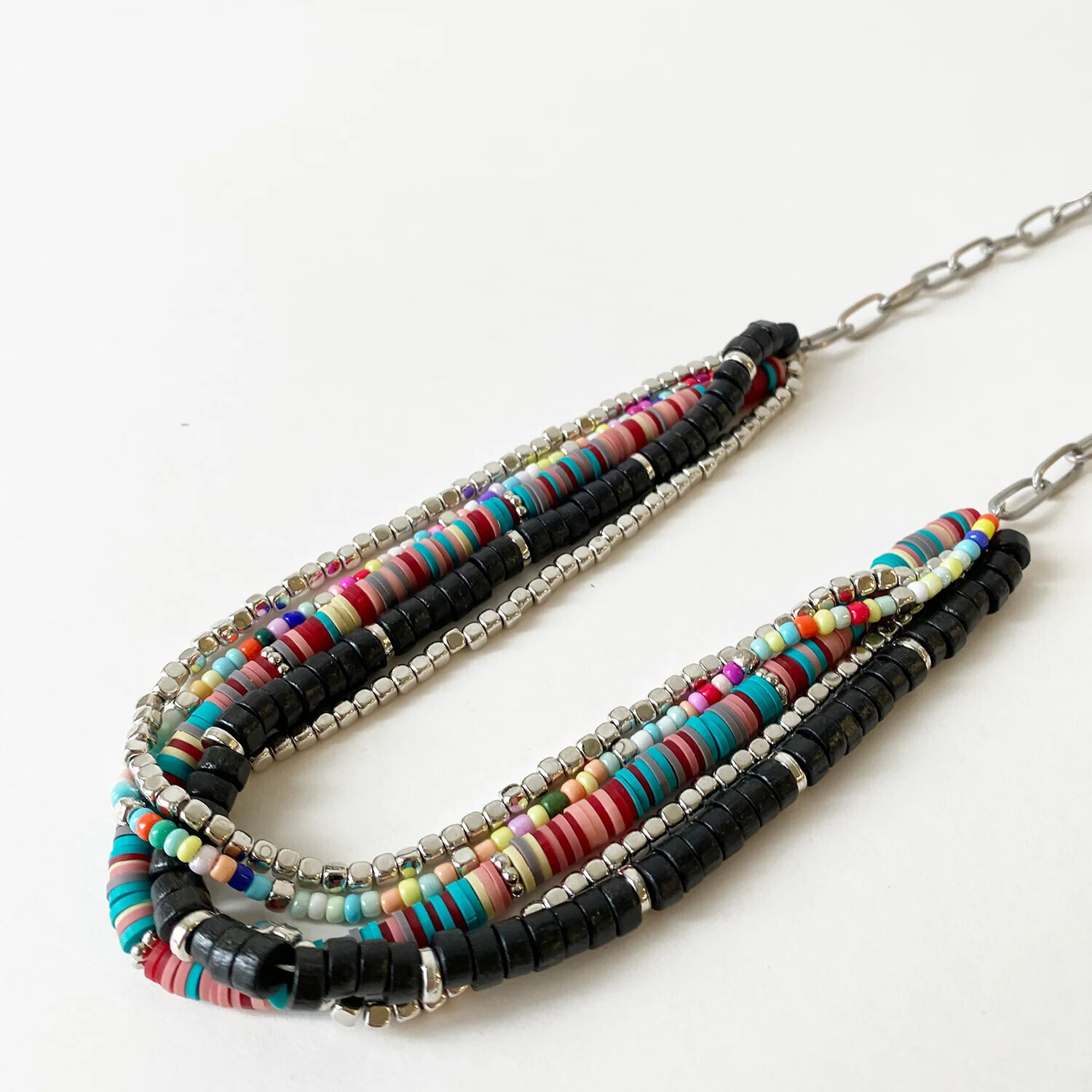 🇨🇦 5 Strand Beaded Necklace, Silver