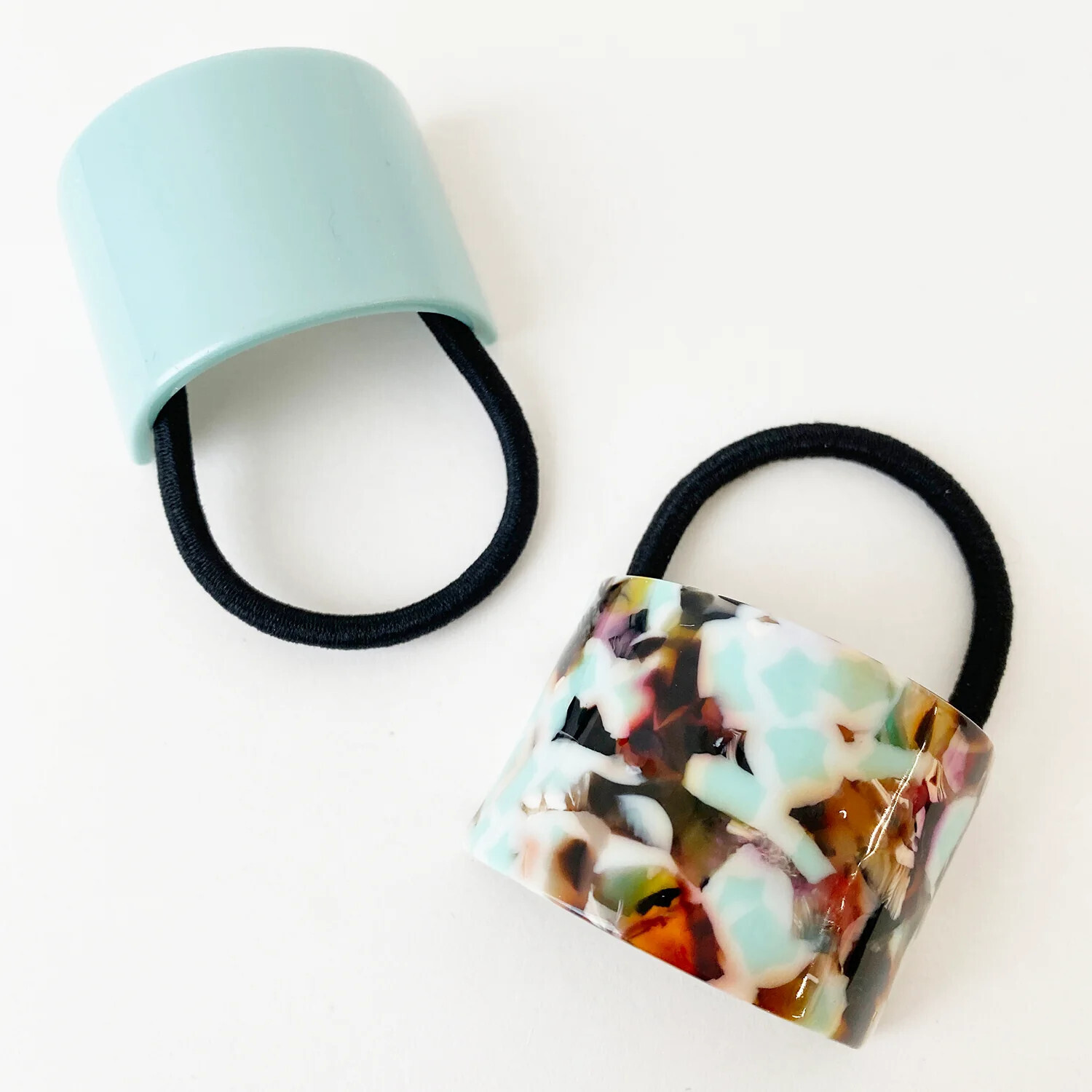 🇨🇦 Colourful Aqua Mix Resin Elastics, Set of 2, O/S