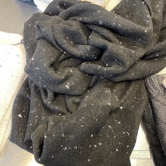 🇨🇦 Wrap Scarf (2 colours)