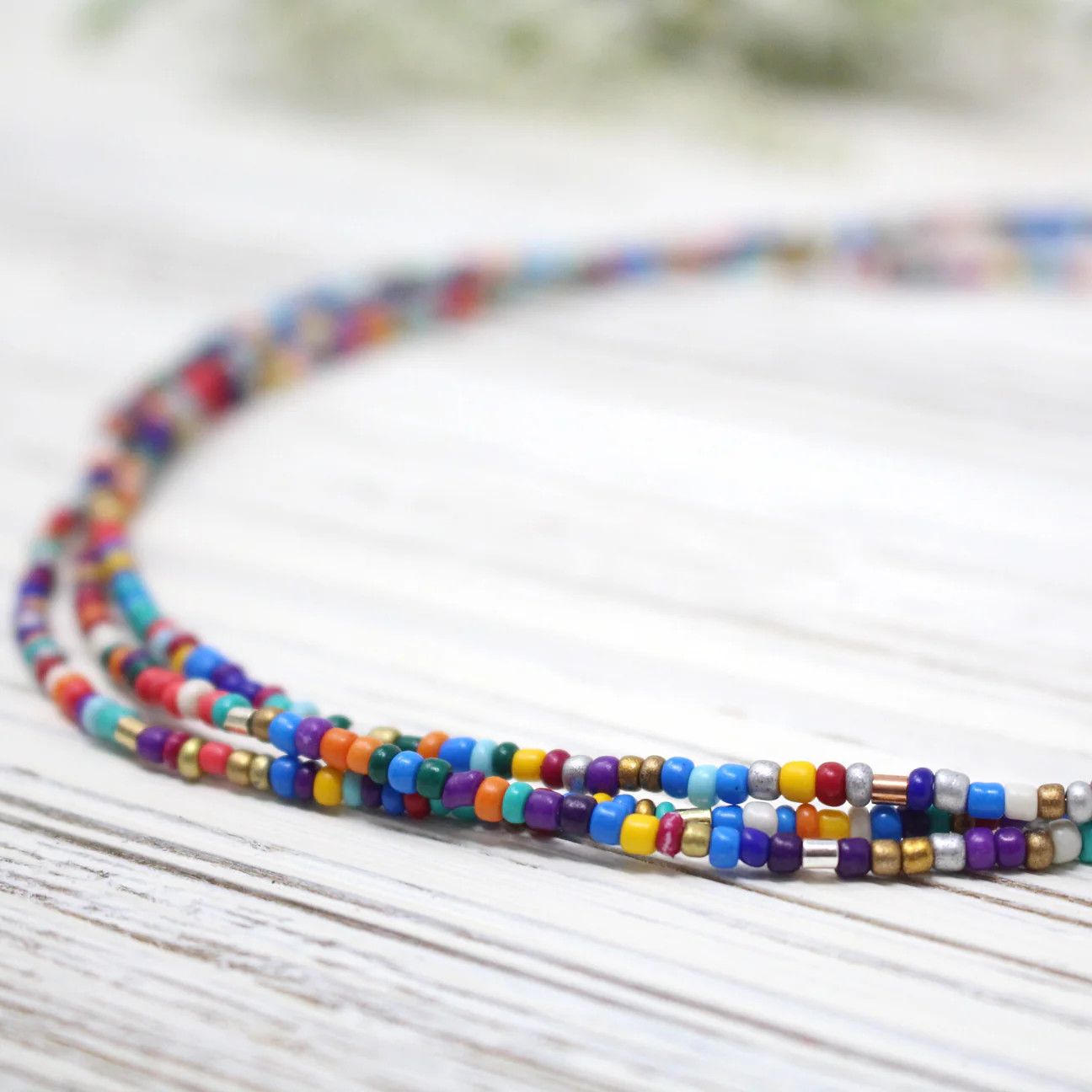 🇨🇦 Colourful Mini &amp; Metal Accent Bead Necklace