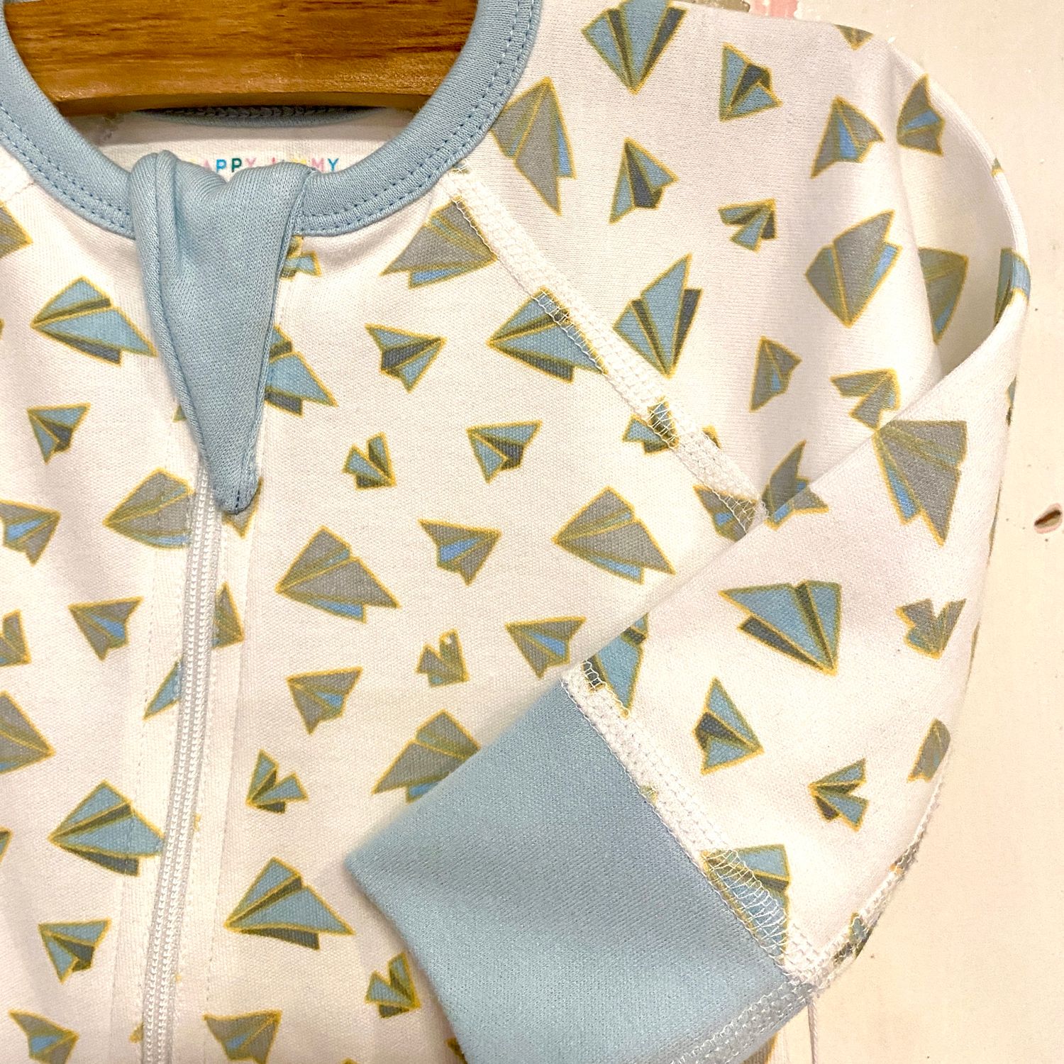 🇨🇦 Paper Plane Zip Romper