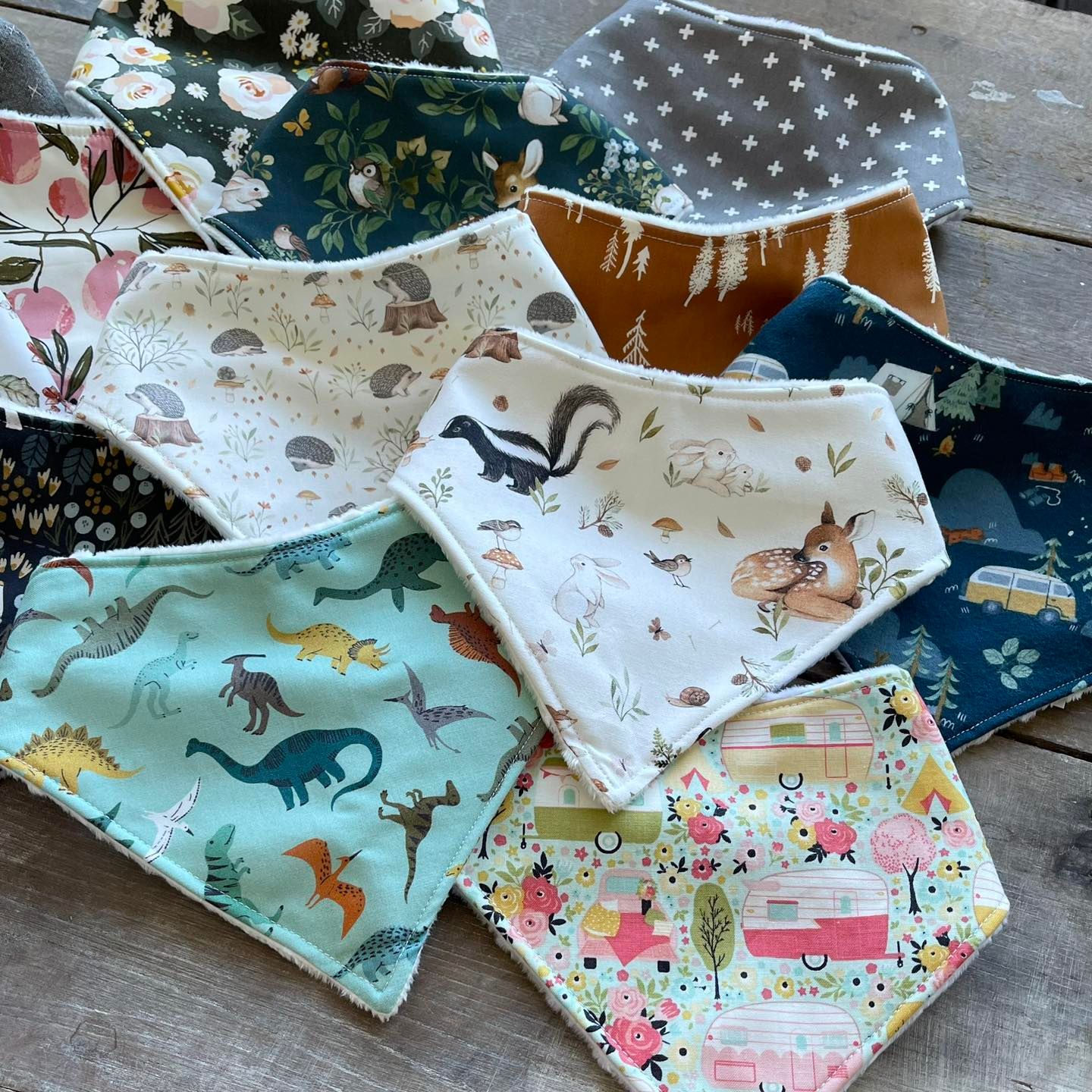 🇨🇦 Patterned Handkerchief, Bib, Minky Back, O/S