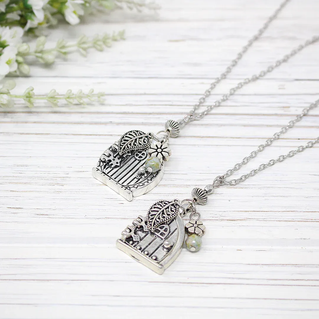 🇨🇦 Fairy House Locket Necklace, Gothic Arch
