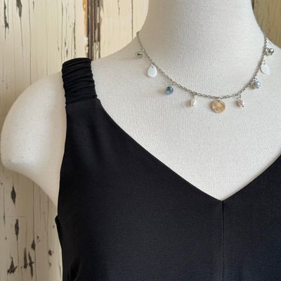 🇨🇦 Short Pearl Shell &amp; Crystal Necklace