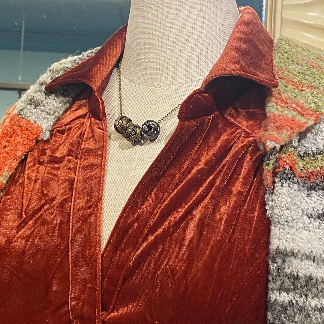 🇨🇦 Triple Wire Ball Necklace