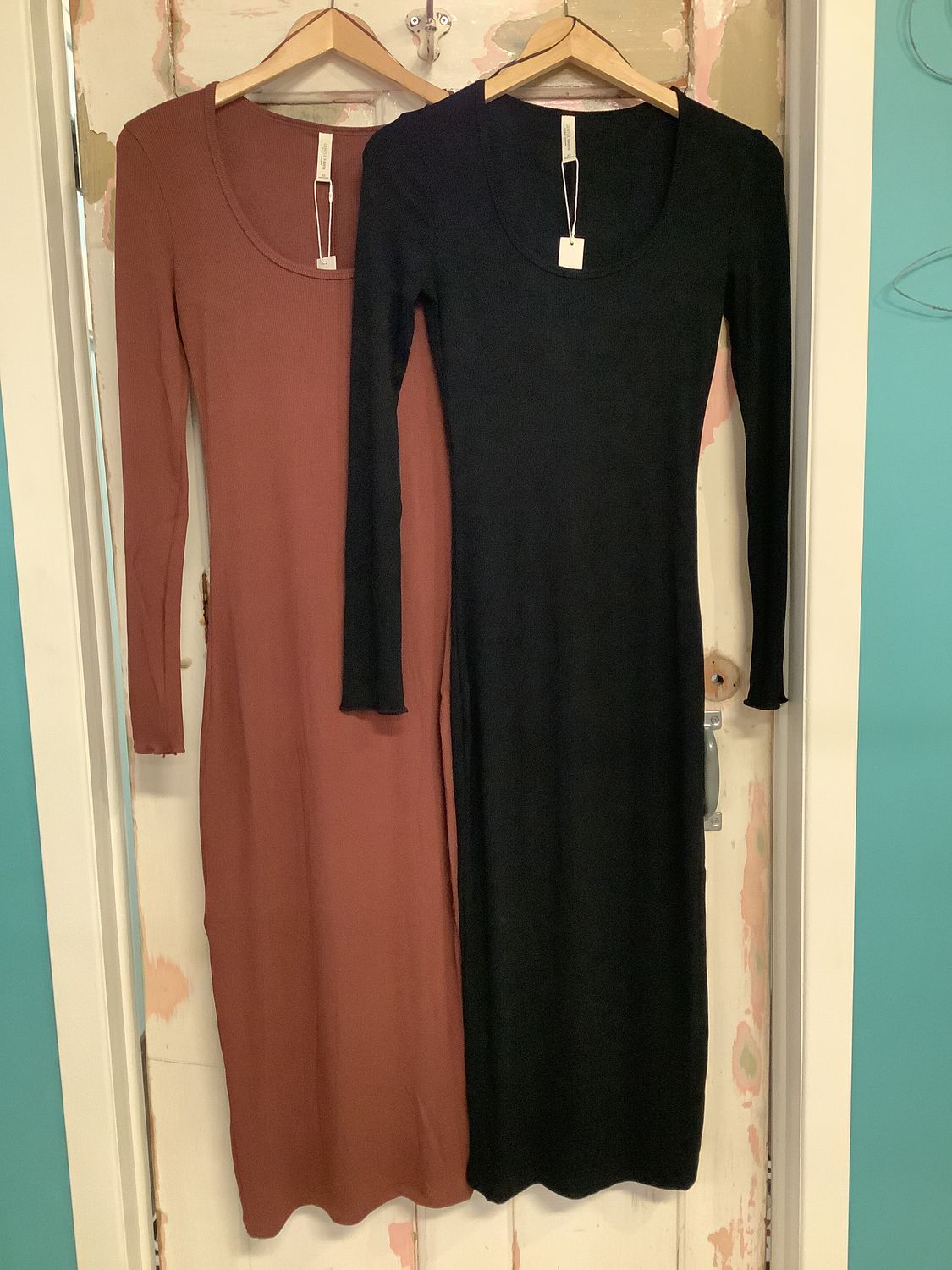 🇨🇦 Brea Fitted Dress (2 colours) - SALE -