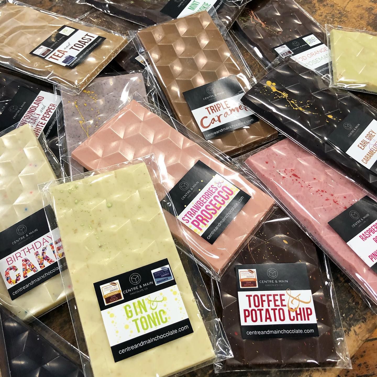 🇨🇦 Handcrafted Dark Chocolate (2 flavours)