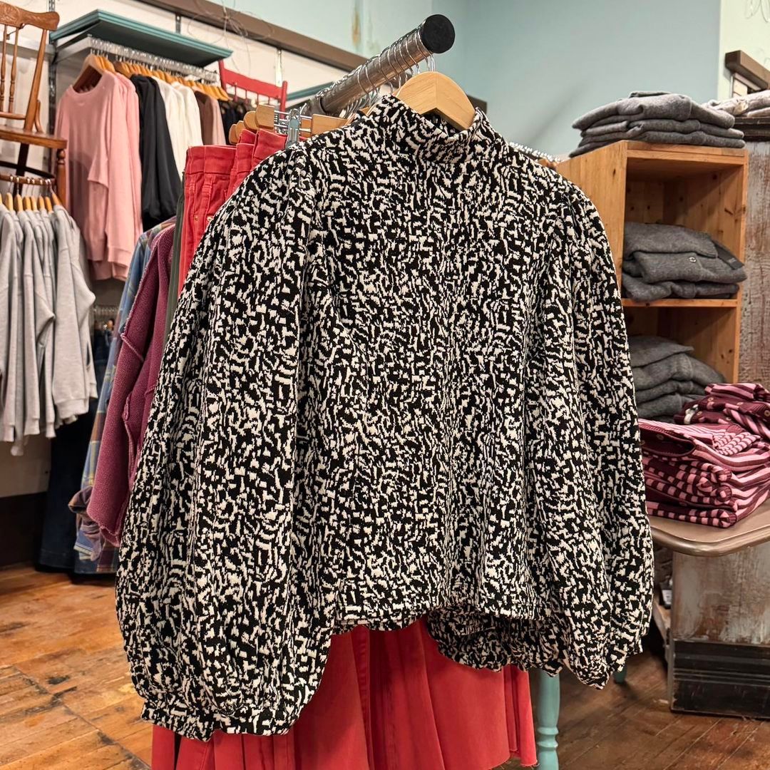 Oelly Long Sleeve Top