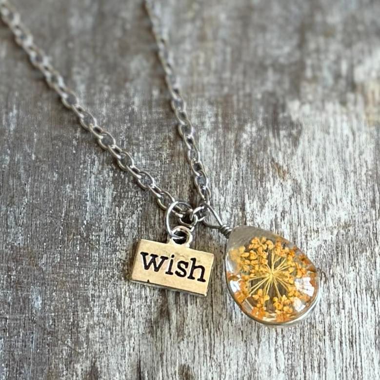 🇨🇦 Dried Flower Long Wish Necklace