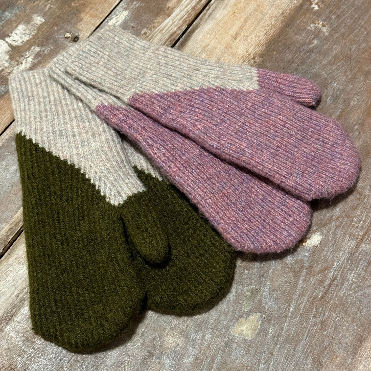 Alulian Fleece Lined Mittens (2 colours)