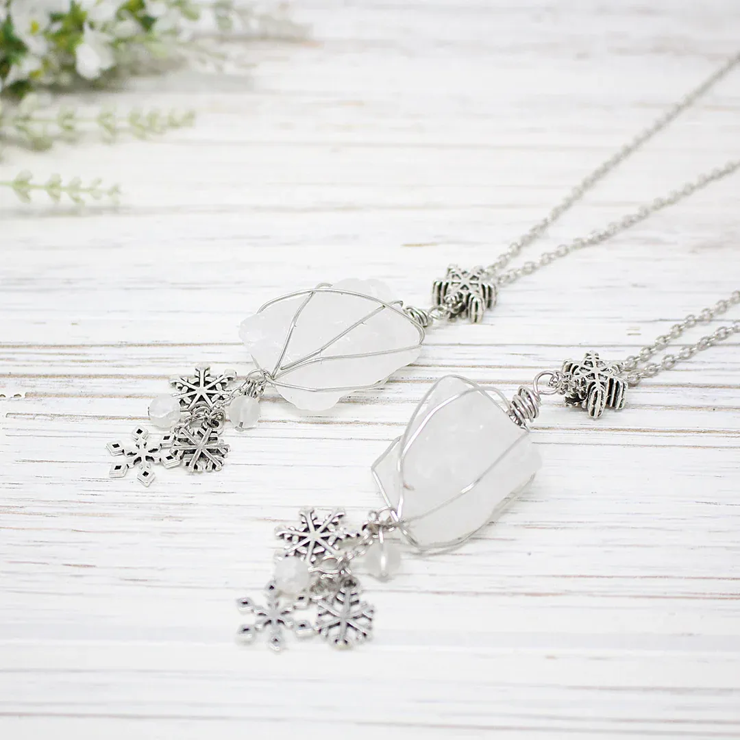 🇨🇦 Semi Precious Quartz Ice &amp; Snow Wire Necklace