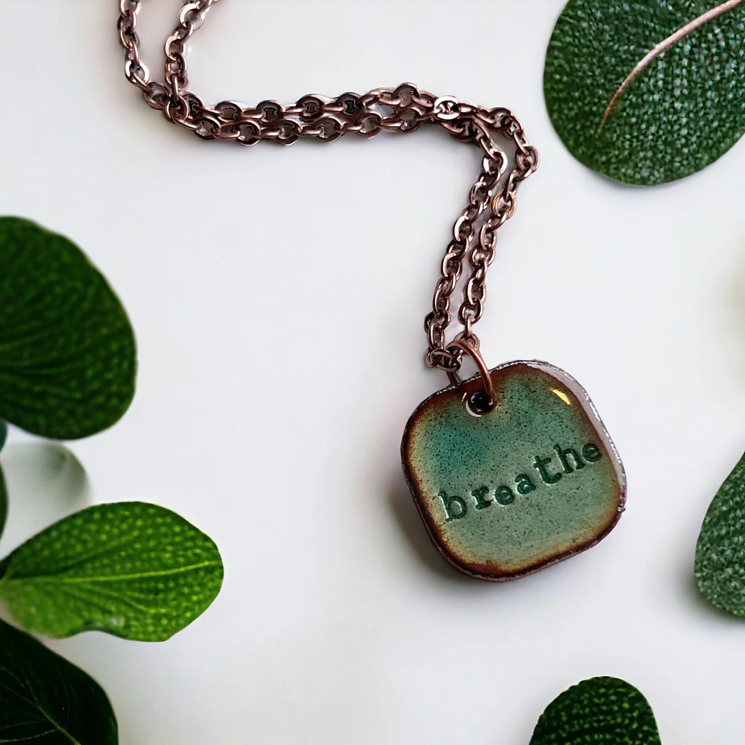 🇨🇦 Breathe Necklace