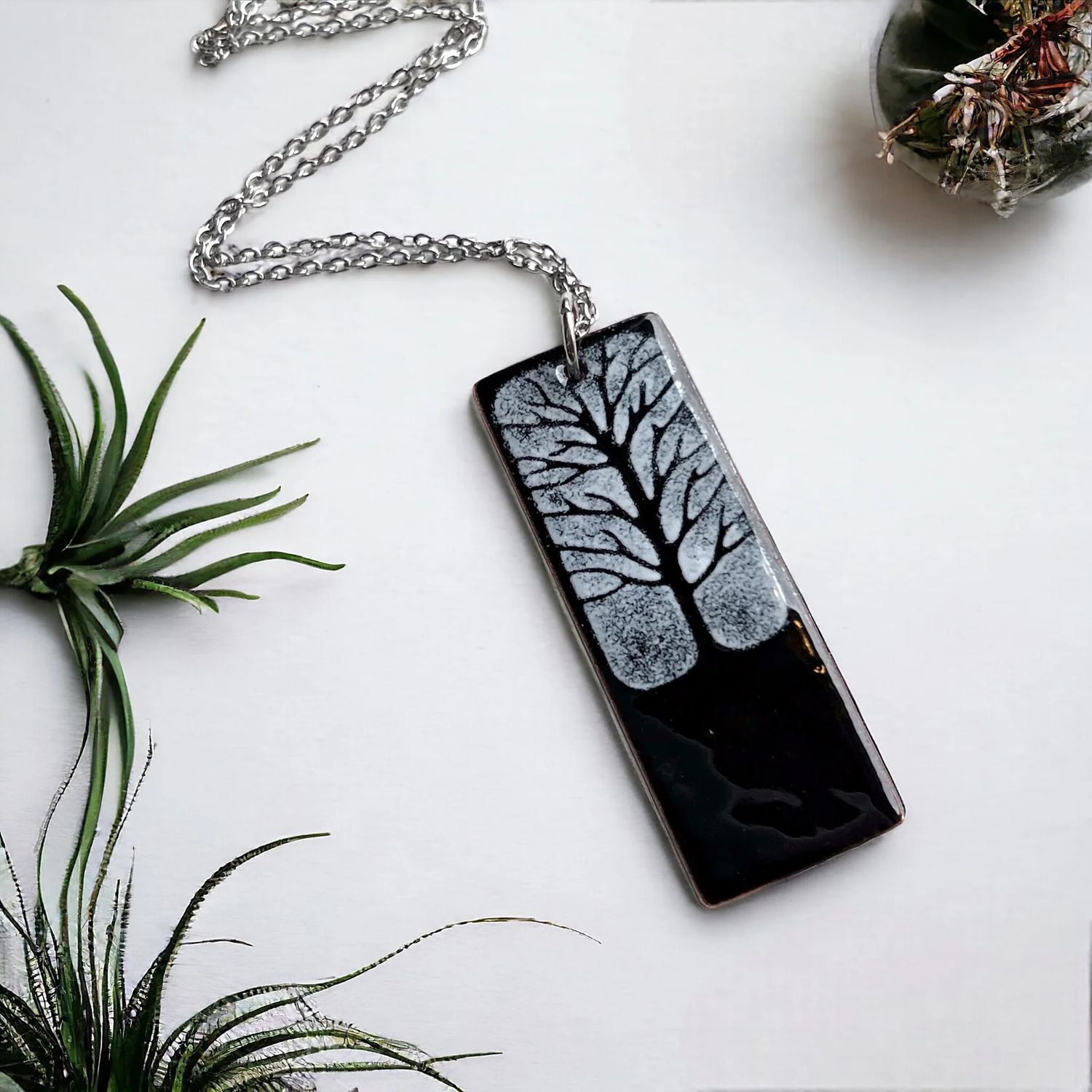 🇨🇦 Tree Necklace